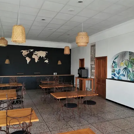 Le Regence 2* Арль