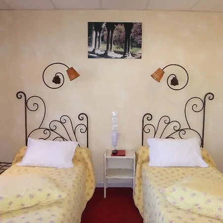 Le Regence Отель 2*