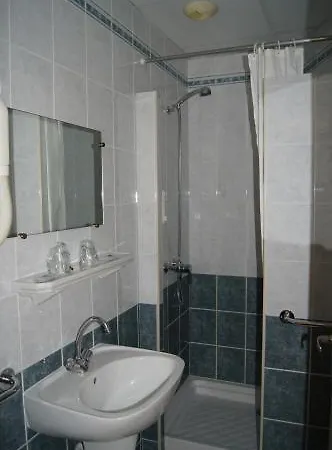 Le Regence 2* Арль