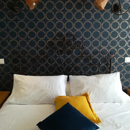 Le Regence Hotell 2*